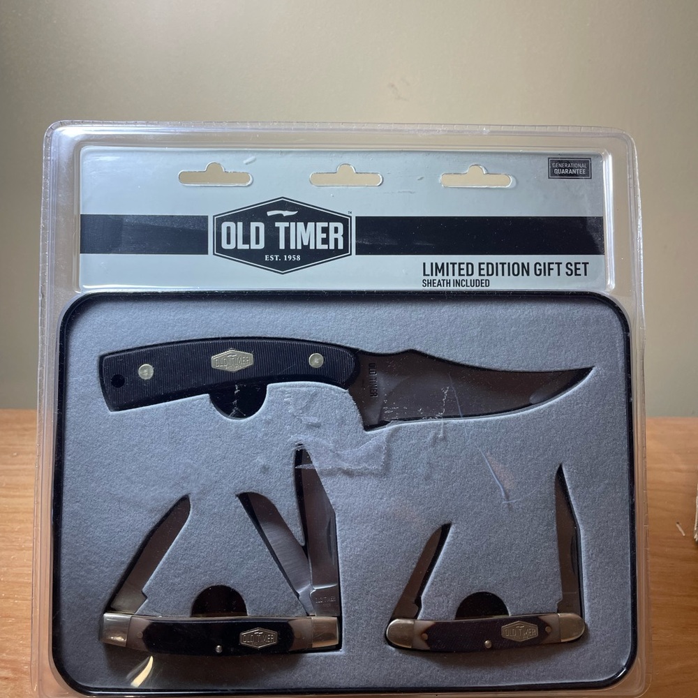 Knife Set - Black and Silver